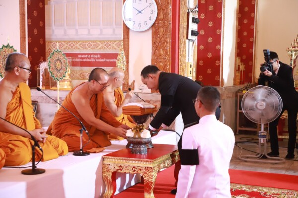 บริษัท การบินไทย จำกัด (มหาชน) ถวายผ้าพระกฐินพระราชทาน ณ วัดศรีอุบลรัตนาราม จ.อุบลฯ