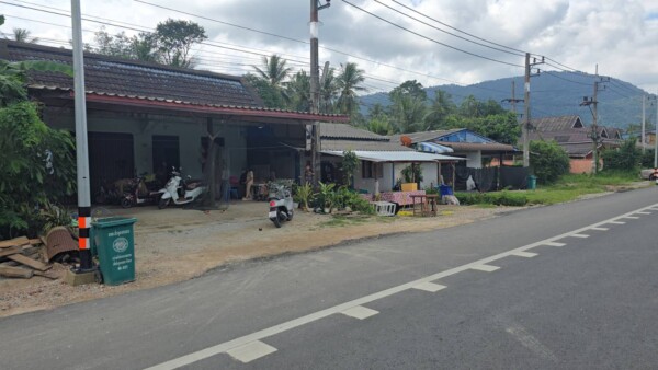 คนร้ายใช้เอ็ม.16 ดักซุ่มยิงชาวบ้านเจ็บสาหัส เพื่อตัดเครือข่ายแกนนำความร่วมมือกับเจ้าหน้าที่รัฐ