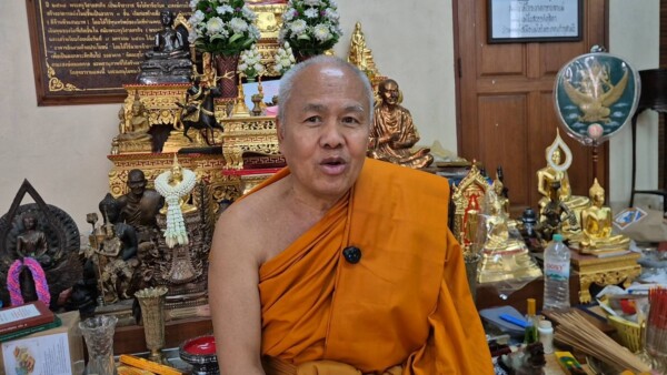 พลังบุญคนขับรถคลองสาน-สหายฝั่งธน ทอดผ้าป่าสามัคคีสมทบทุน “ศูนย์โรคไตและจักษุแพทย์” วัดสุทธาราม