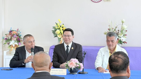 เลขาฯ สกสค. พบปะครูเกษียณกระบี่หนุนชมรมครูไทยวัยเกษียณ สร้างเครือข่ายดูแลกัน