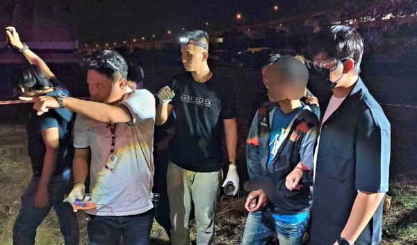 ระทึกกรุง! ตร.รัว 20 นัดสกัด “บังยาด” พ่อค้ายาซิ่งหนีกลางเมืองทอง สลดพาลูกน้อยนั่งรถเสี่ยงตาย