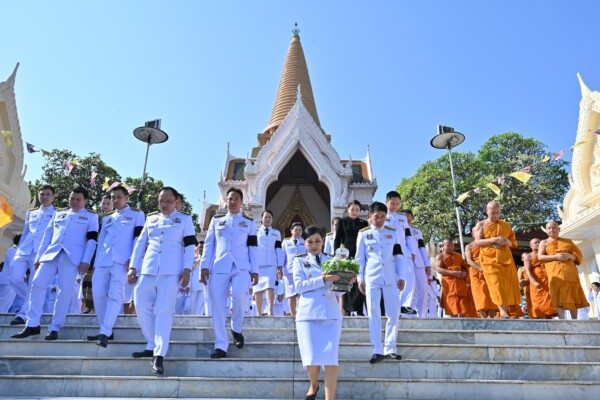 นครปฐม-อัญเชิญพระบรมสารีริกธาตุ ให้ประชาชนสรงน้ำสักการะ เพื่อความเป็นสิริมงคล ช่วงเทศกาลสงกรานต์