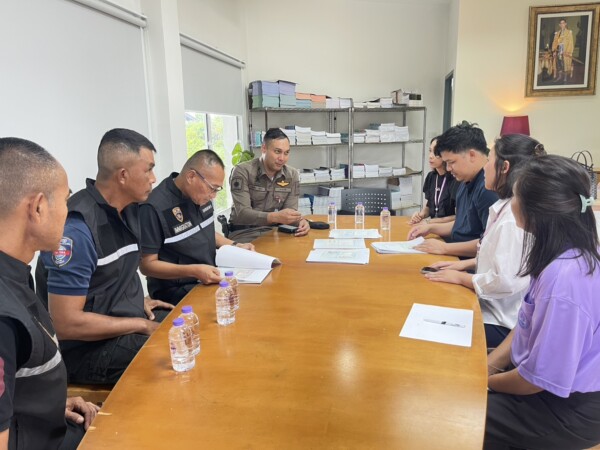 ตม.จว.ตรัง สนธิกำลังบูรณาการร่วมตรวจสอบ ครูชาวต่างชาติ ในสถาบันการศึกษาเอกชนในพื้นที่ จว.ตรัง