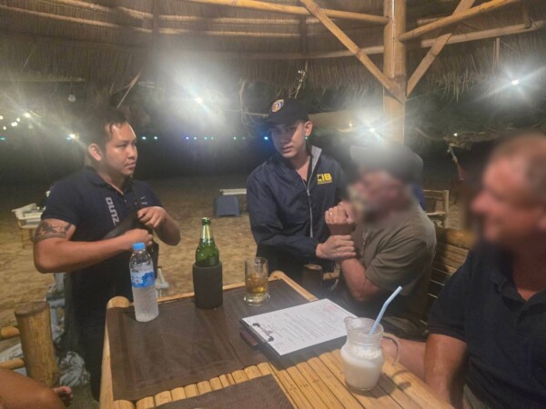 รวบครูต่างชาติหนีคดี! ข่มขืนลูกศิษย์คาบ้านขณะสอนหนังสือ หลักฐานมัดพบคลิปและภาพลามกอนาจารจำนวนมาก