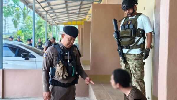 รวบแล้ว 3 มือปืนเหี้ยม ยิงหนุ่มบุรีรัมย์ดับ ก่อนซิ่งหนีเตรียมข้ามแดนกัมพูชา