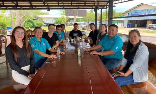 ชมรมกุ้งเพชรบุรี จัดตั้ง“กองทุนพิชิตปลาหมอคางดำเพชรบุรี”สนับสนุนตั้งต้น1แสนบาท ช่วยการทำงานของเครือข่ายอาสาสมัครประมงในพื้นที่