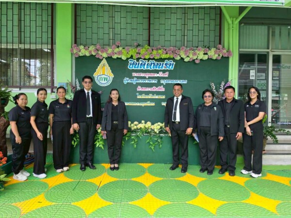 กทม. ตรวจเยี่ยมโรงเรียนย่านบางขุนเทียน ชื่นชมความพร้อม มุ่งยกระดับคุณภาพการศึกษา