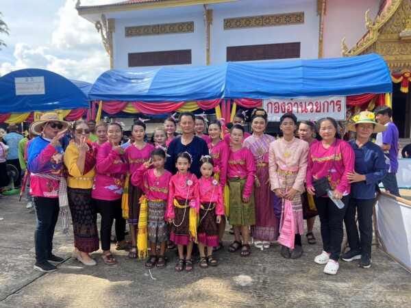 สส.ณรงค์ชัย วีระกุล (หมอแขก) ร่วมงานประเพณีบุญบั้งไฟ นัดส่งท้ายก่อนเข้าพรรษา