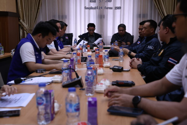 มท.2 “พลพีร์ สุวรรณฉวี” เปิดปฏิบัติการ “บูรณาการห้วยขวาง” ปูพรมทลายเครือข่ายทุนจีนสีเทา-นอมินี ล้างบางโรงแรมเถื่อน สั่งสืบสวนขยายผลถึงต้นตอ เช็กบิลเจ้าหน้าที่รัฐเอี่ยวรับสินบน