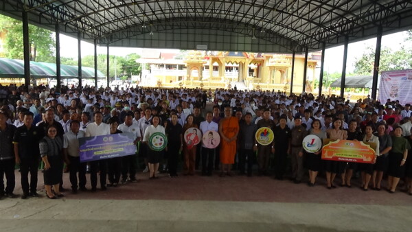 มูลนิธิพัฒนาคุณภาพชีวิตเด็กเปราะบาง ฯ มอบทุนช่วยนักเรียน-กลุ่มเปราะบาง รวมกว่า 800,000 บาท
