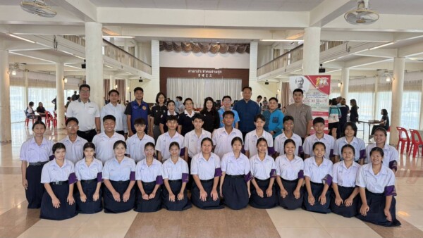 สุพรรณบุรี ภาคเอกชนร่วมกับกาชาดรับบริจาคโลหิตแบ่งปันเพื่อเปลี่ยนแปลงให้โลหิตให้ชีวิตมีรอยยิ้ม ภาคเอกชนร่วมกับกาชาดจังหวัด ออกรับบริจาคโลหิต “แบ่งปัน เพื่อเปลี่ยนแปลง ให้โลหิต ให้ชีวิตมีรอยยิ้ม” ช่วยชีวิตเพื่อนมนุษย์ ต้องการเลือดสำรองอย่างต่อเนื่อง โดยเฉพาะเลือดกรุ๊ป O และกรุ๊ป A ที่อยู่ในภาวะขาดแคลนปริมาณคงคลังน้อย